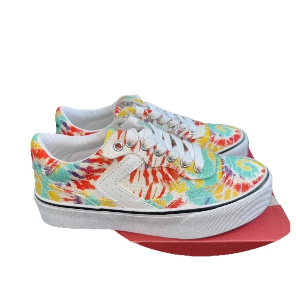 Airwalk Harley Red Tie Dye Kid Size 5.5
